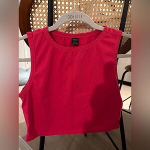 SHEIN pink Cropped Sleeveless Tank Top